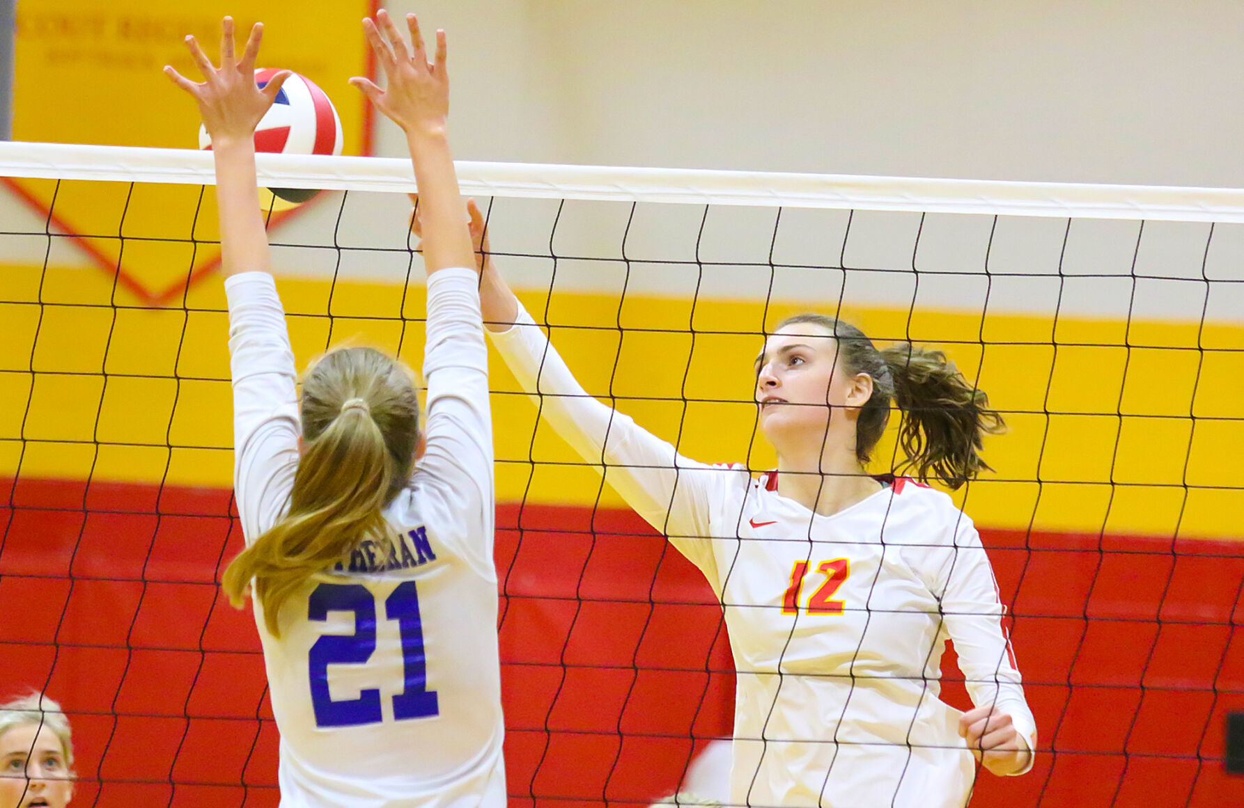 Incarnate Word vs. Lutheran St. Charles girls volleyball